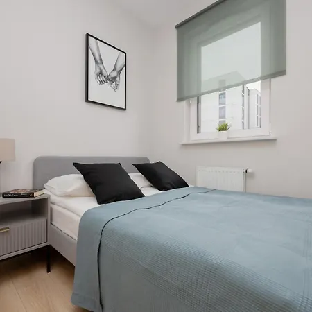 Stylish Apartments With Parking By Noclegi Renters Warsaw Exterior photo