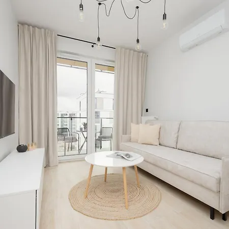 Stylish Apartments With Parking By Noclegi Renters Warsaw Exterior photo