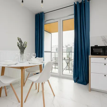 Stylish Apartments With Parking By Noclegi Renters Warsaw Exterior photo