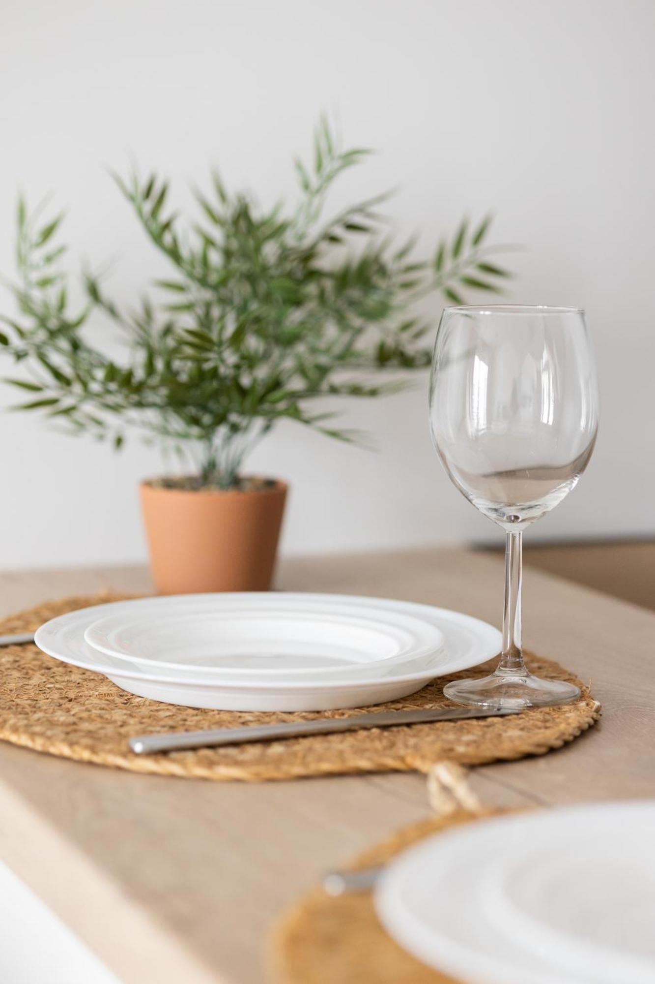 Apartment Stylish With Parking By Renters